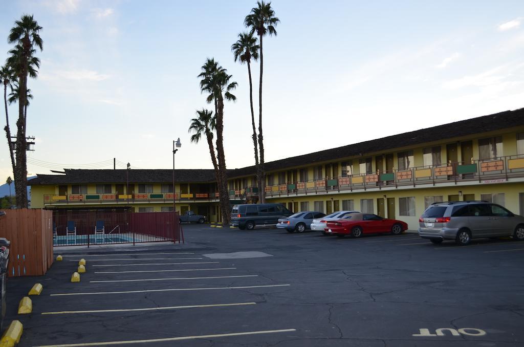 Tropics Motor Hotel Indio Eksteriør bilde