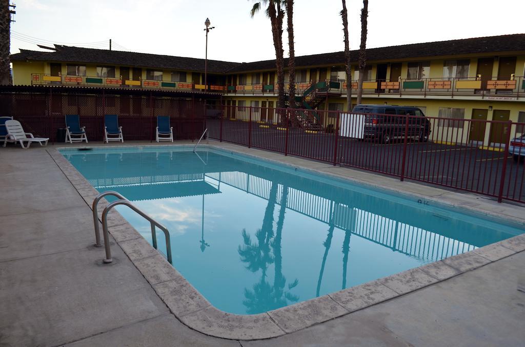 Tropics Motor Hotel Indio Eksteriør bilde